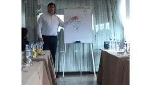 Foto tomada durante el curso "Como educar a los niños de hoy"